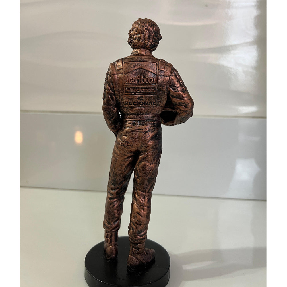 Reviva a Lenda! Miniatura Ayrton Senna 19cm – Um Ícone da F1 na Sua Coleção