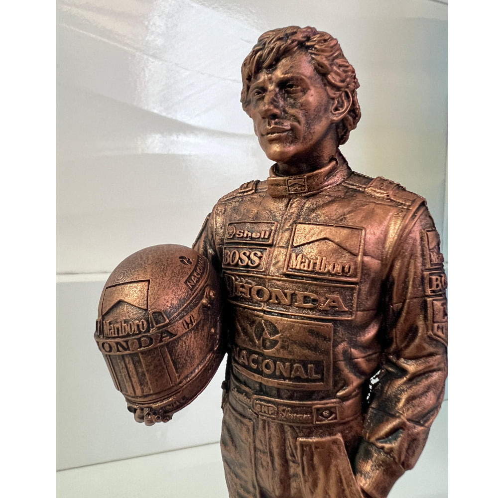 Reviva a Lenda! Miniatura Ayrton Senna 19cm – Um Ícone da F1 na Sua Coleção